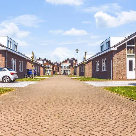 3 Bedroom In * Uitgeest