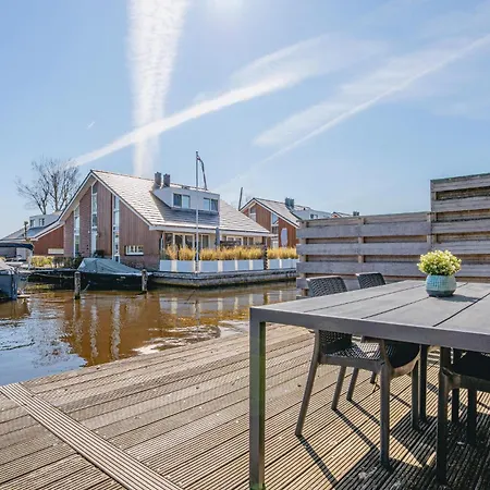 Holiday home 3 Bedroom In Uitgeest